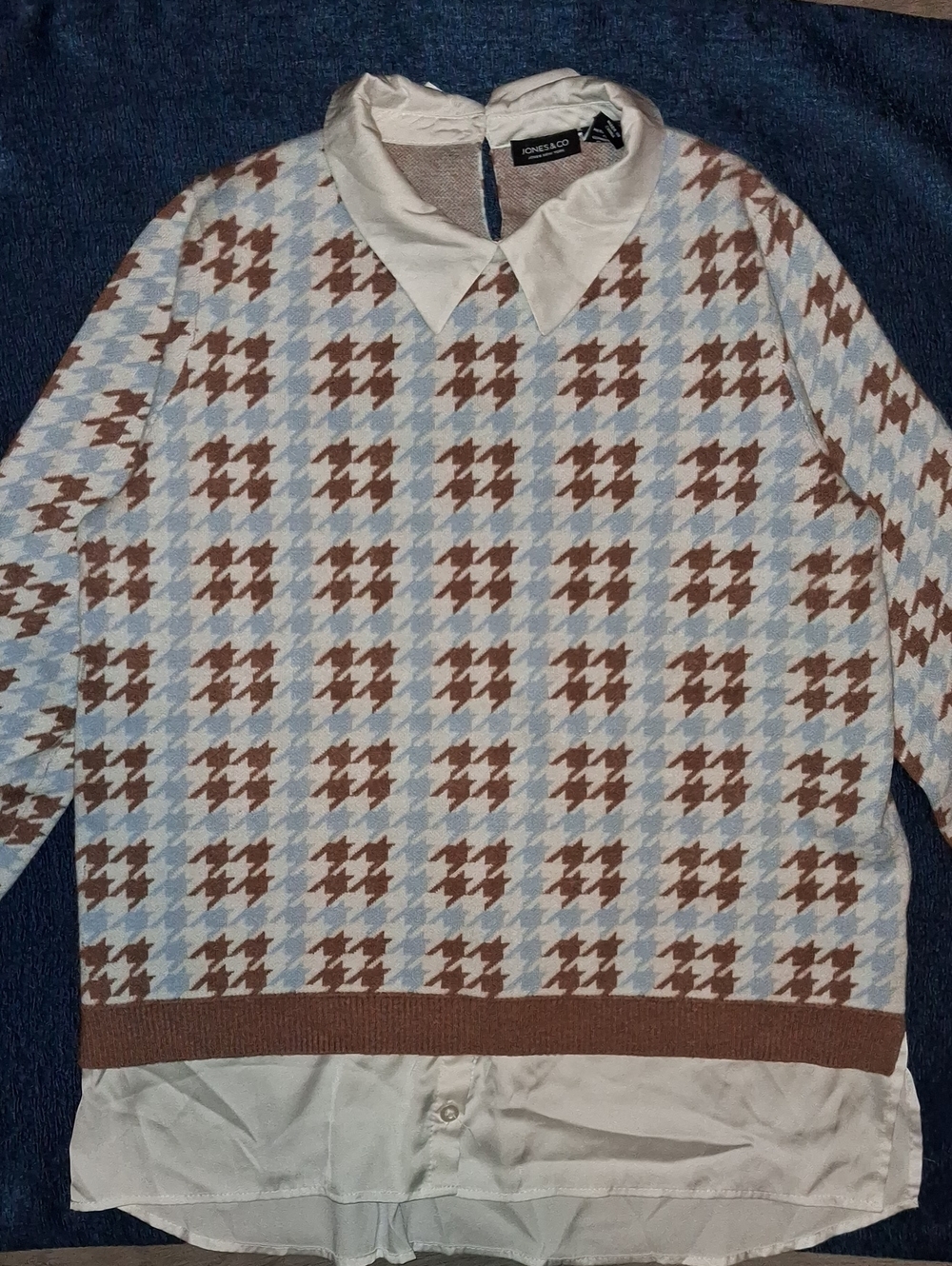 Jones&Co Light Blue & Brown Houndstooth Sweater with Collar -